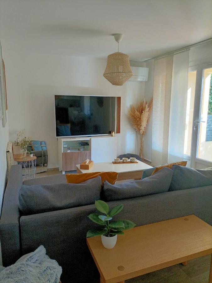 Appartement Proche Mer Avec Terrasse Et Jardin Privatif Hyères Zewnętrze zdjęcie